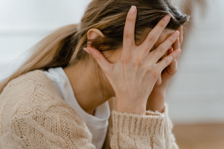 What Are the Early Signs of OCD in Adults and How Is It Treated?