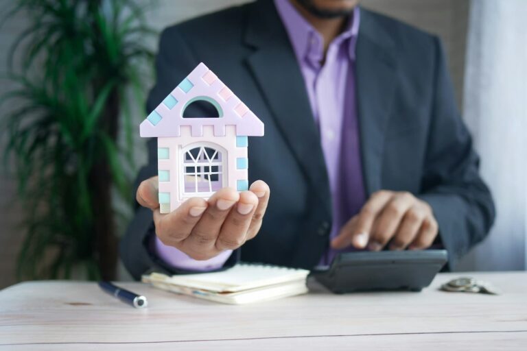 How Single Parents Can Actually Afford to Buy a Home